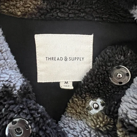 Thread & Supply Native Aztec Fleece - Picture 3 of 4